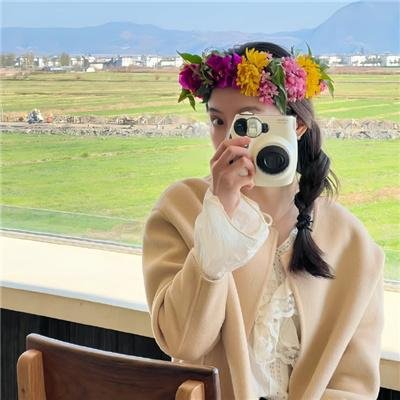 球场裸奔培训班海报